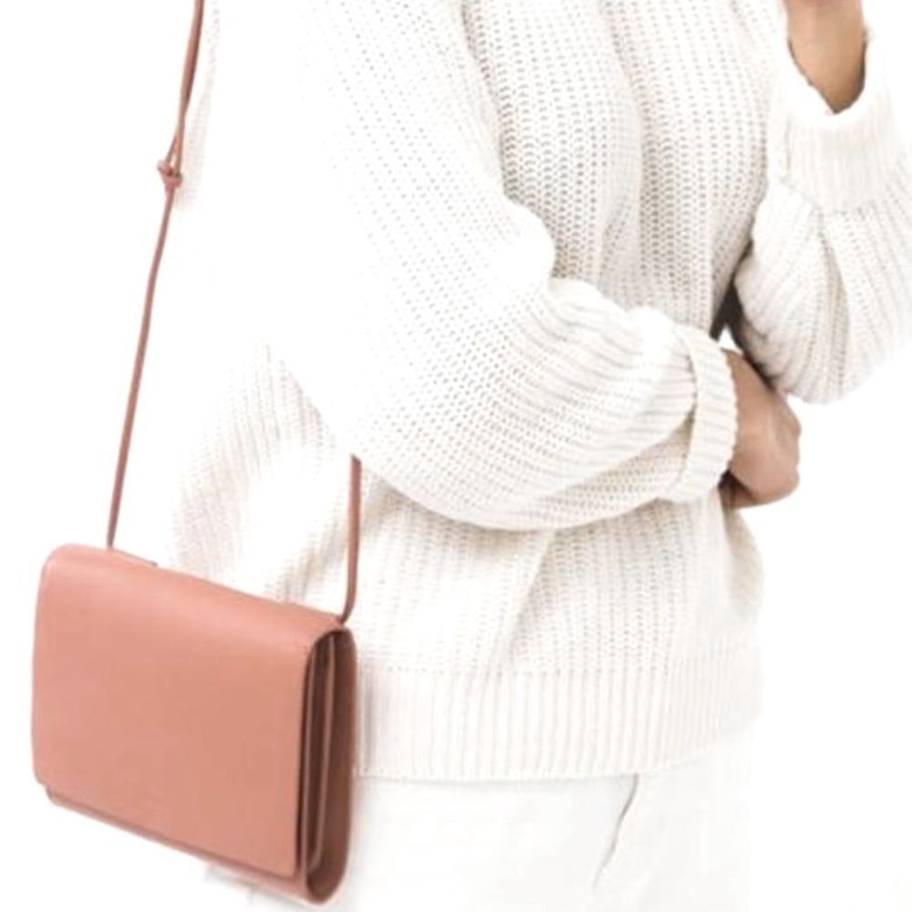 Baggu crossbody leather purse